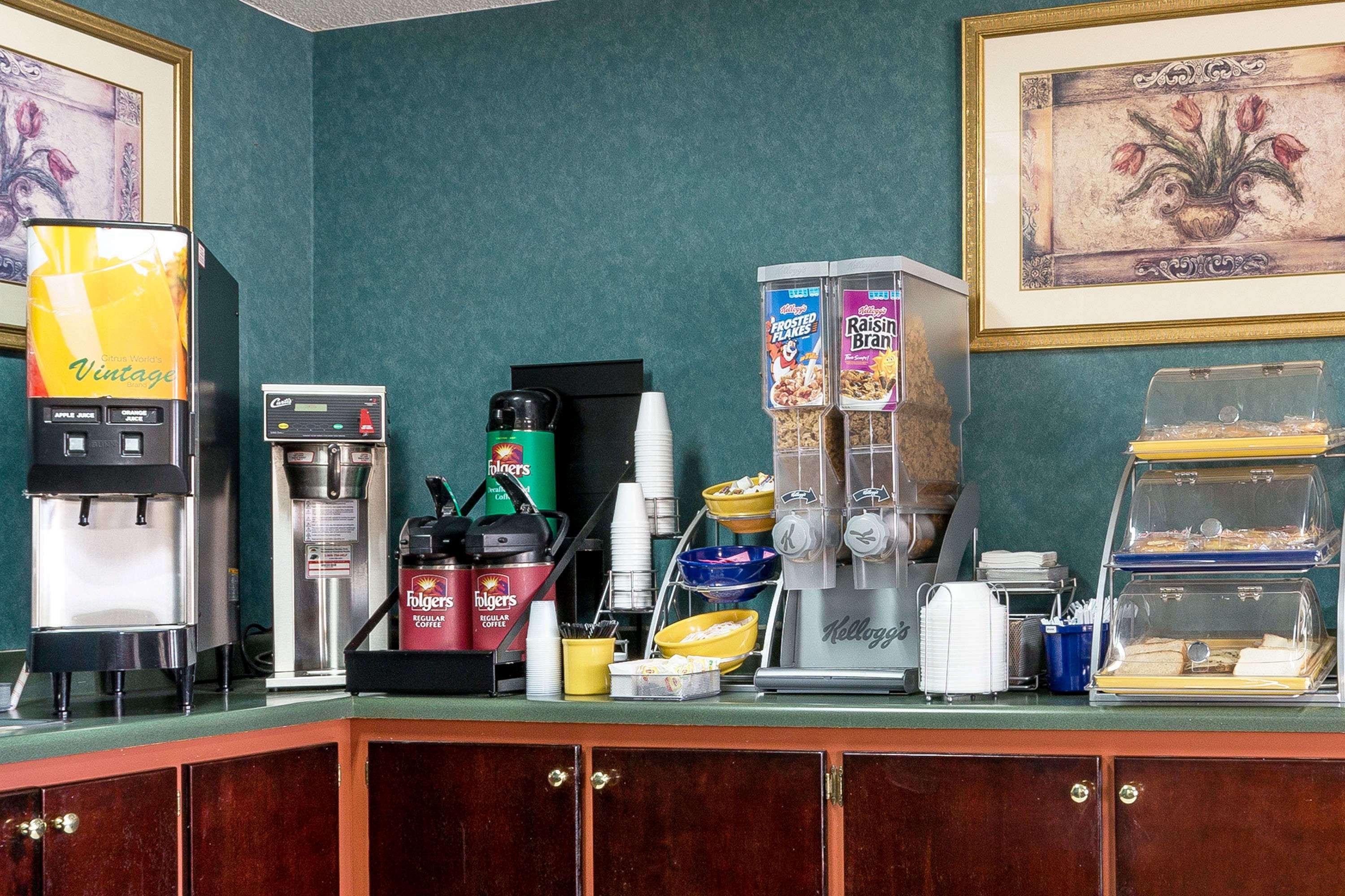 Days Inn By Wyndham Dickson Extérieur photo